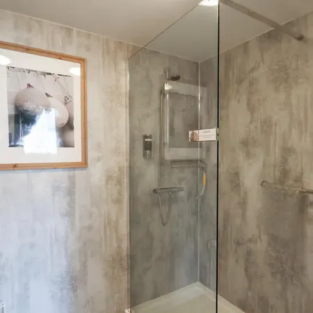 Daire Flat 2 The Old Chapel *