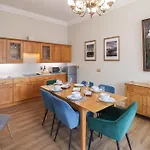 Flat 2 The Old Chapel Apartman *